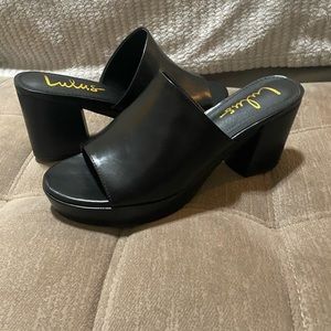 Lulus black platform heels